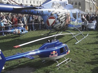 Nationalfeiertag – Schau des Bundesheeres am Heldenplatz in Wien